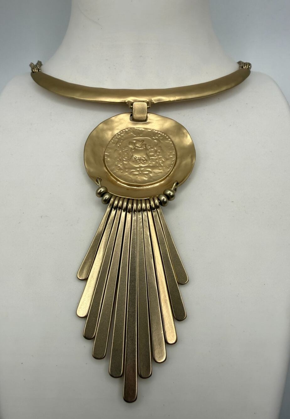 Chico's Gold Tone 3-Strand Curved Bar Necklace Stamped Medallion Dangling Rays